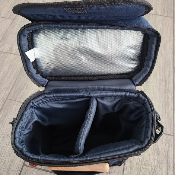 Picnic Time Florida Gators Insulated Wine Tote with Cutting Board & Knife Set - Picture 9 of 12